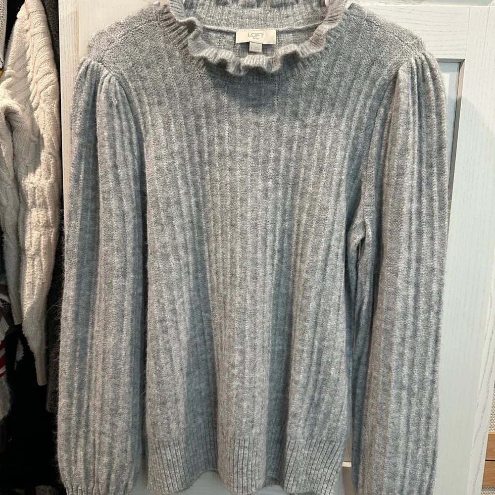 LOFT Light Gray Ribbed Ruffle-Neck Sweater - Picture 1 of 3